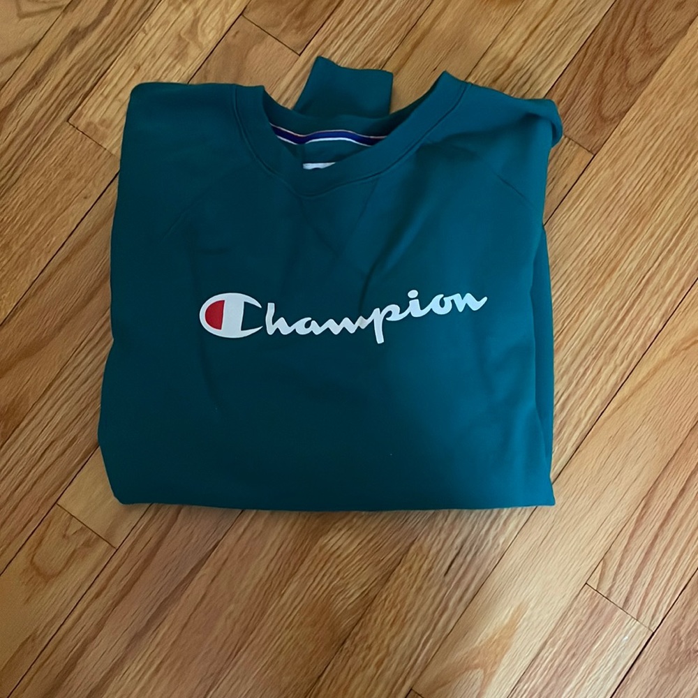 Champions Crewneck
